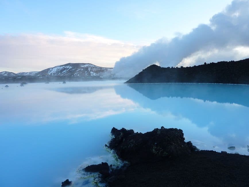 Iceland Stopover (2026): How to Spend a Layover in Reykjavík